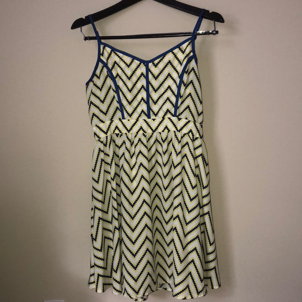 🌼 Host Pick! 🌼 Chevron Liberty Love Dress (L)